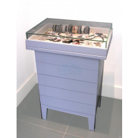 Витрина для бижутерии